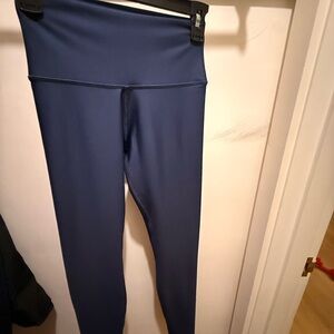 Alo Yoga Size Small 7/8 Airlift Navy Blue High-Waisted Leggings (Never Worn)